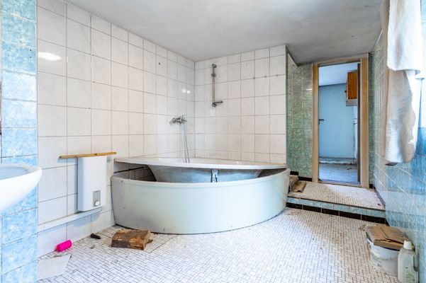 Badezimmer I