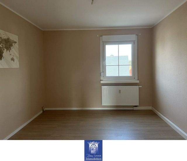 Perfekte Familienwohnung mit schönem Balkon in ländlicher grüner Umgebung! - Photo 4