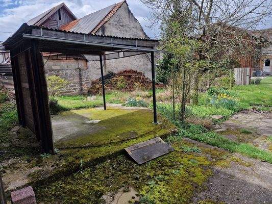 Garten hinter dem Haus