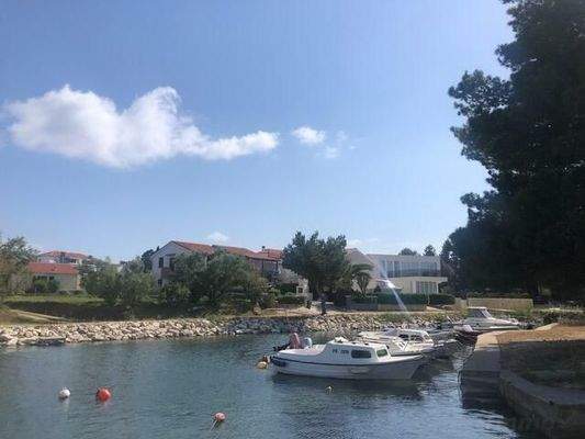 Ansicht über die Bucht zum Haus 01