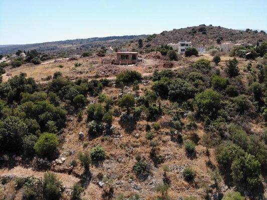 Kreta, Neo Chorio: Traumhaftes Grundstück mit Bergblick im Apokoronas zu verkaufen