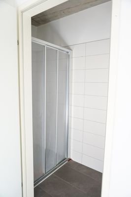 Badezimmer mit Dusche