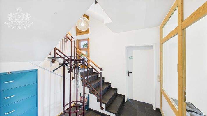 CAM01984G0-PR0475-STILL007