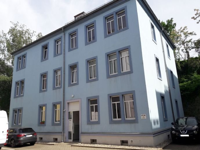 Solides und vermietetes Apartment im Hinterhaus am Rand der Dresdner Neustadt