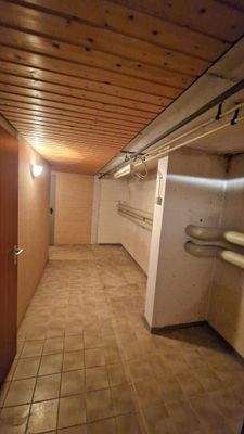 14 Kellervorraum.jpg