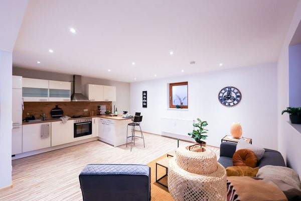 Wohnzimmer mit Essbereich