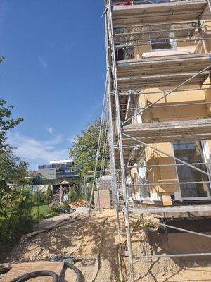 Rohbau Gerüst Häuser 1 und 2 Seite