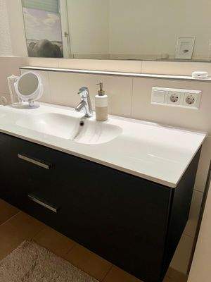 Badezimmer- großer Waschtisch