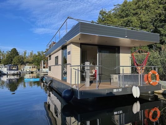 Wohnen auf dem Hausboot