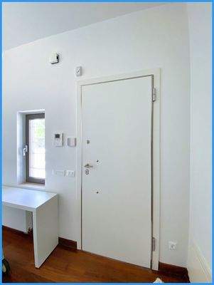 a118c02ecf98469b8283bde08a710780-original