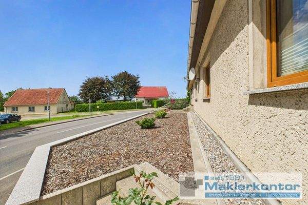 Terrasse Vorderseite