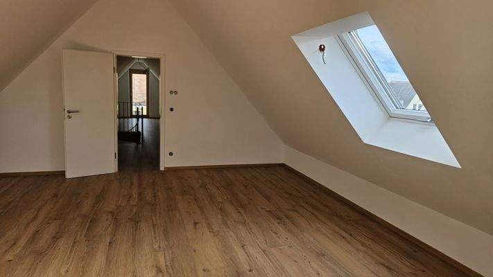 Kinderzimmer/Arbeitszimmer