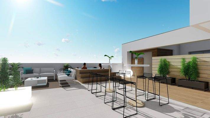 Apartments with Rooftop Jacuzzi Near Beach in Torrevieja