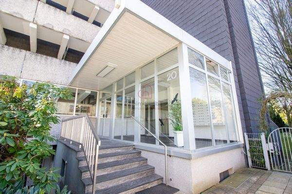 Eingang zum Gebäude