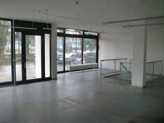 Laden/Büro