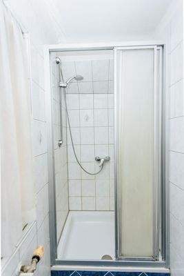 ... mit Dusche