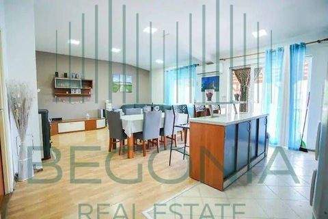 Vostarnica - Poluotok Häuser, Vostarnica - Poluotok Haus kaufen