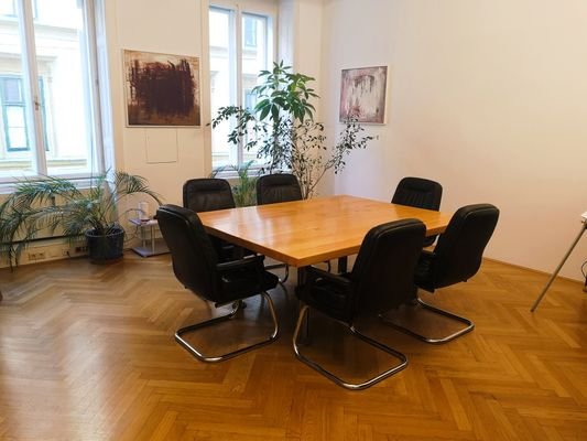 Geteiltes Besprechungszimmer.jpg