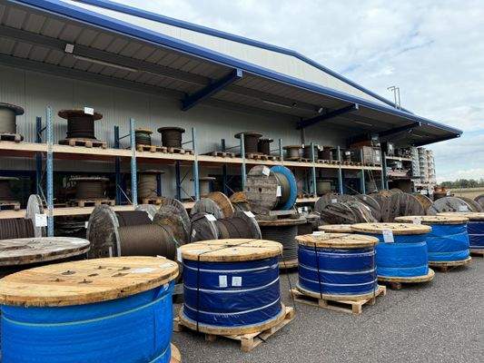 saubere und gepflegte Außenanlagen