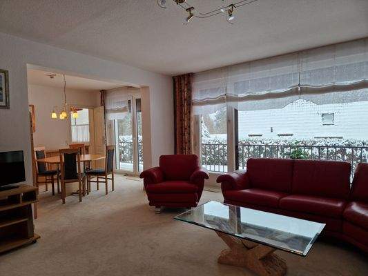 Wohnzimmer EG-Whg. mit Südbalkon