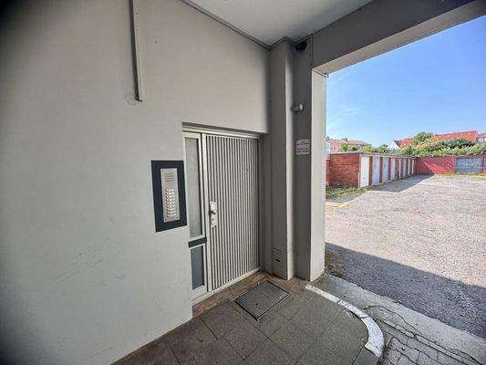 Zuwegung/Hauseingang