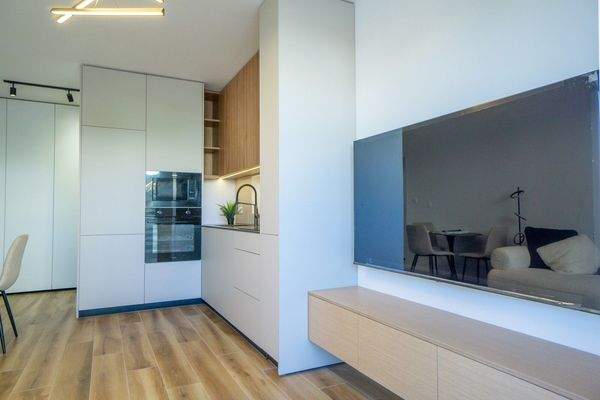 Wohnzimmer mit Küche