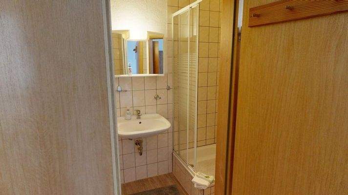 Weberstrae-30-12172025_111200