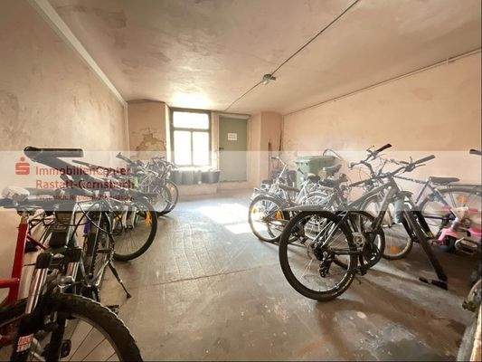 Fahrradraum im Keller