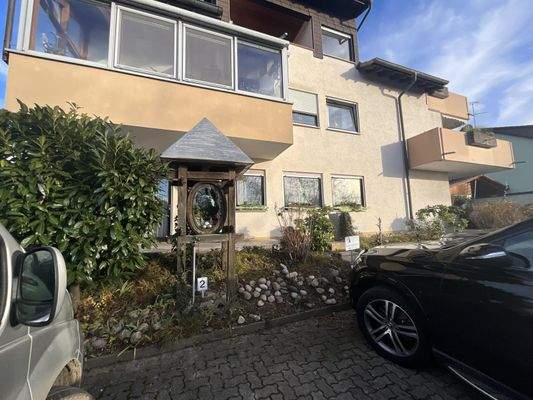 Stellplatz vor dem Haus