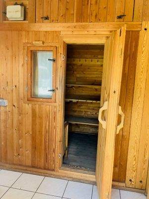 Sauna im Erdgeschoss