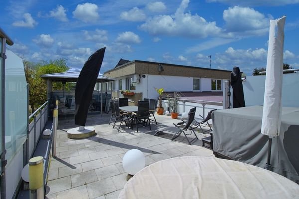 Terrasse OG-Wohnung Ansicht 2