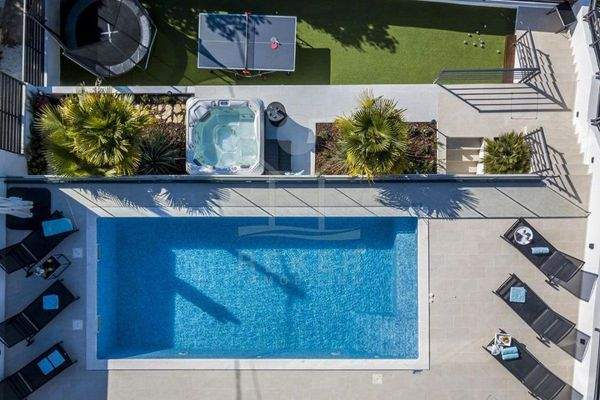 Ultimatives Freizeitparadies mit Meerblick