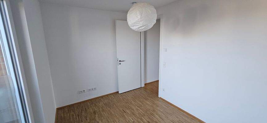 Schlafzimmer hinten                                     1 (4).jpg