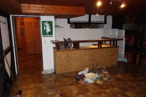 Keller - Hobbyraum inkl. Bar ebenso