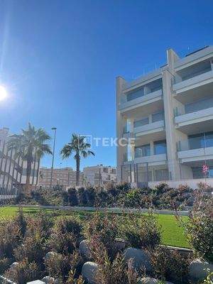 Elegant Flats Close to Amenities in Playa Flamenca Orihuela
