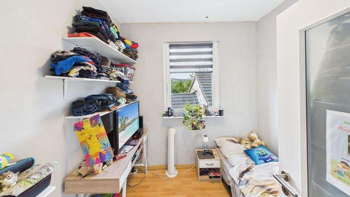 CAM03143G0-PR0190-STILL011