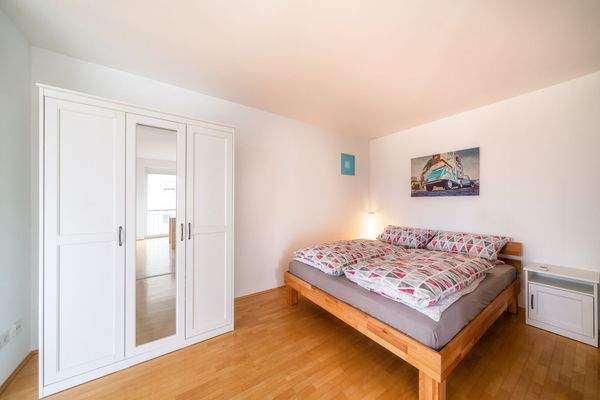 Wohnung 3 005 Schlafen.jpg