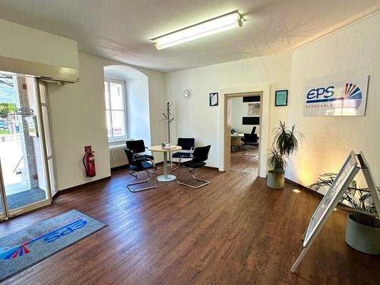 Eingangsbereich Büro EG