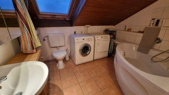 Tageslicht helles Bad