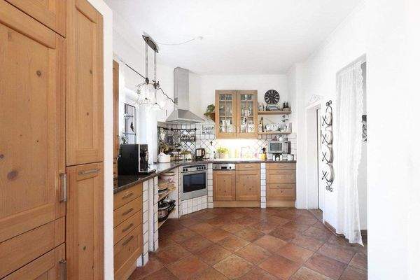 ... in die äußerst ...