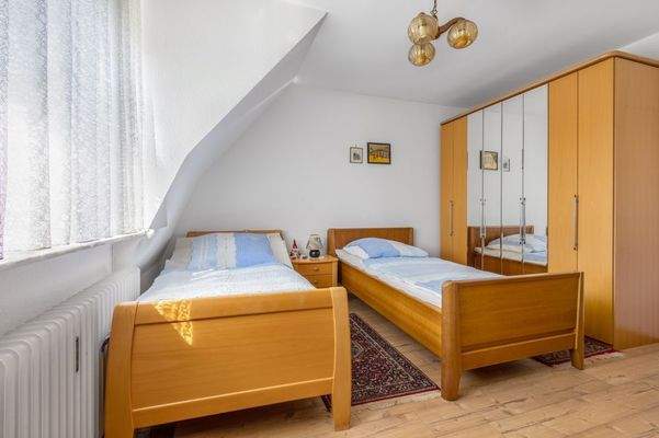 Schlafzimmer im DG