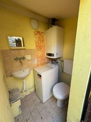 Waschraum mit Gäste WC