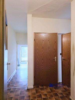 Flur zum Wintergarten/Garten EG