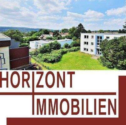 DIE AUSSICHT VOM BALKON