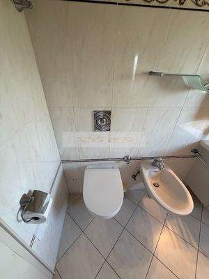 Modernisiertes Bad im Obergeschoss