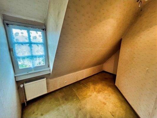 kleines Zimmer im DG