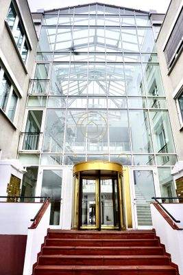 Außenansicht - Eingangsbereich