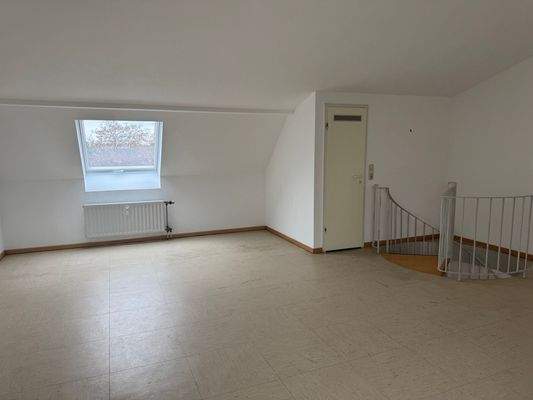 Geräumige Dachwohnung