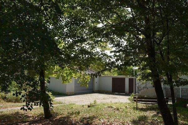 .. der Hausvorplatz !