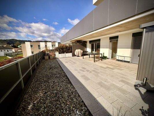 Überdachte Terrasse / Freifläche